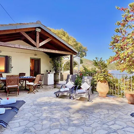 Vilă Beachfront House By Dadovillas