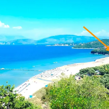 Beachfront House By Dadovillas Vilă Apraos